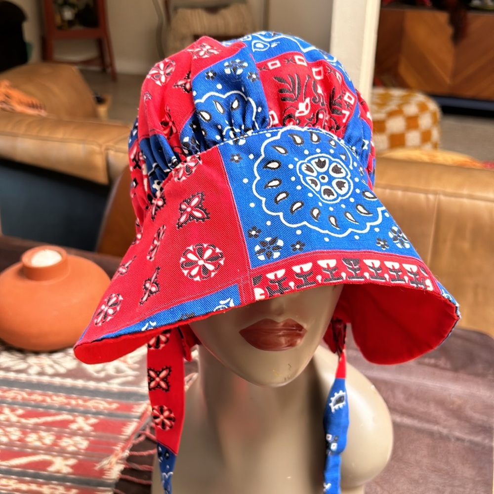 Vintage Handmade Bandana Print Pioneer Prairie Bonnet - Picture 3 of 8